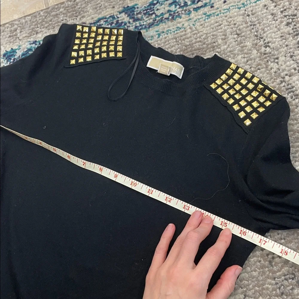 Cashmere Michael Kors Black Top with Gold Studs